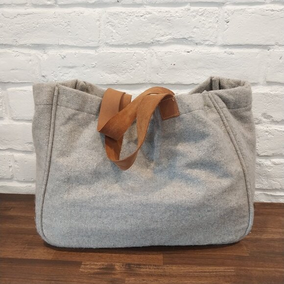 The Royal Standard Gray Wool Blend Large Tote Bag Purse 17" x 12" Leather Handle - Picture 4 of 9